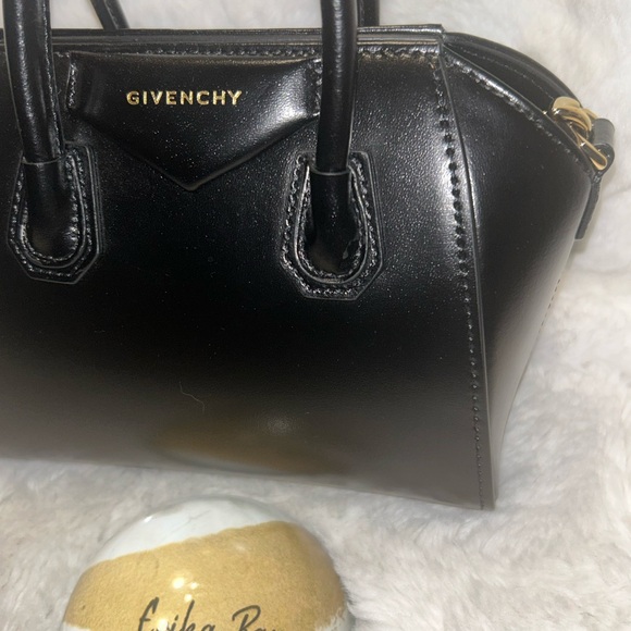 Givenchy Toy Antigona - Picture 6 of 16